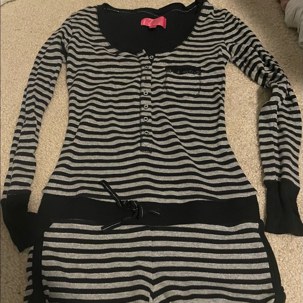 VS Romper XS
